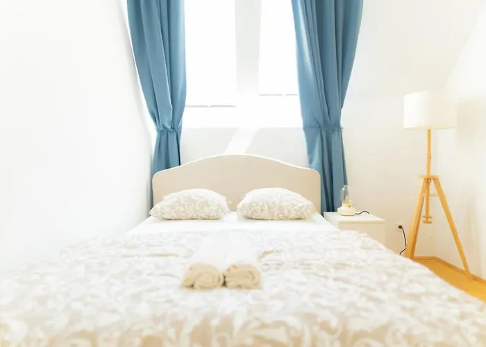 Superior Penthouse Two-floor With Private Terrace Near Prater And Center Διαμέρισμα *