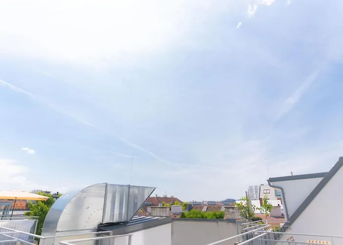 شقة Superior 3-bedroom Penthouse With Terrace Near Praterstern فيينا